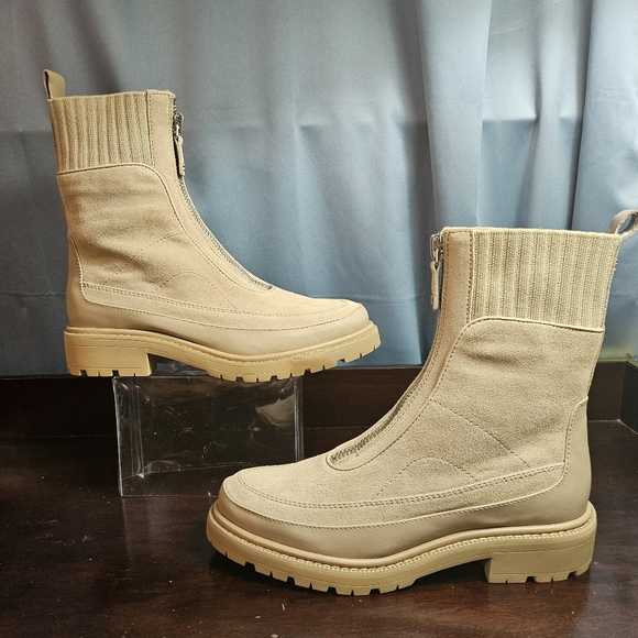 SALE❗️Brand New Sam Edelman Leone Chelsea Boots - Picture 10 of 11